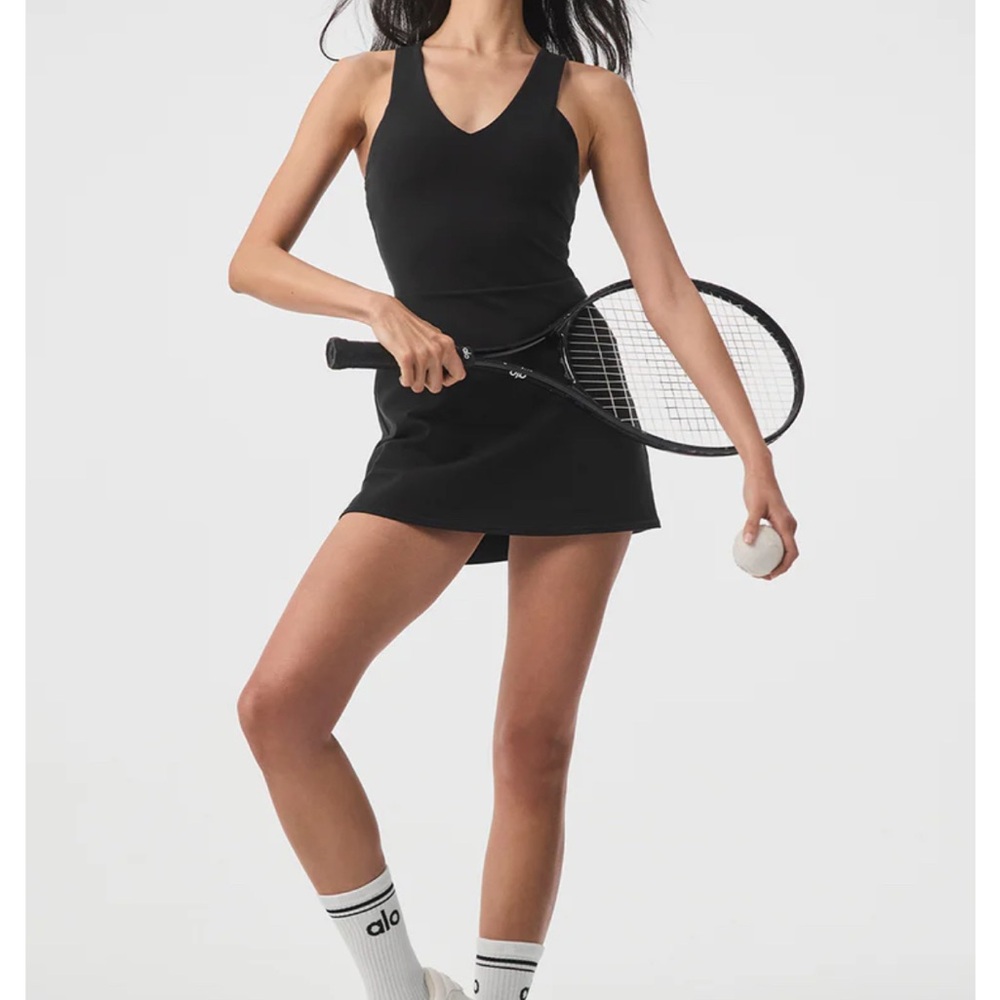 ALO YOGA Airbrush Real Dress in Soft black